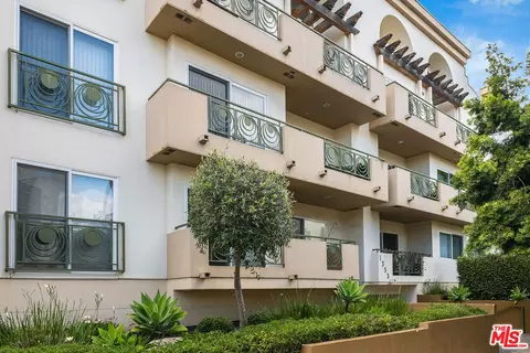 1353 N Fuller Ave #PH9, Los Angeles, CA 90046