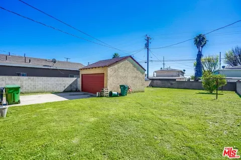Exterior - 1034 E 150th St, Compton, CA 90220 photo 7 of 9