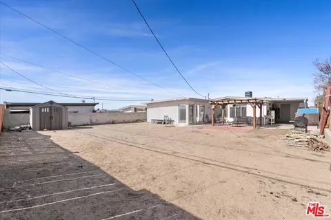 Exterior - 25415 Cheryle St, Barstow, CA 92311 photo 4 of 6