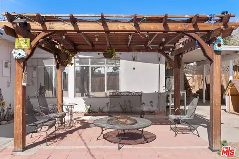 Exterior - 25415 Cheryle St, Barstow, CA 92311 photo 5 of 6