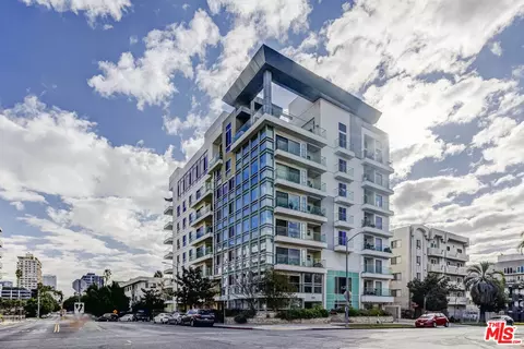 702 S Serrano Ave #203, Los Angeles, CA 90005
