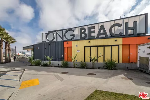 Exterior - 385 Walnut Ave, Long Beach, CA 90802 photo 11 of 13