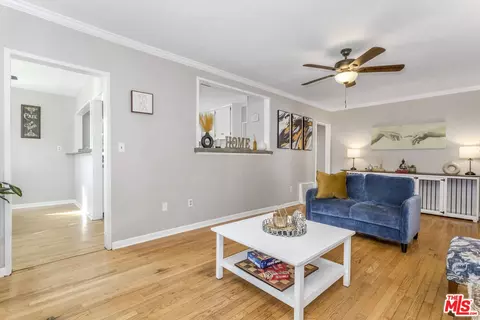 Living - 385 Walnut Ave, Long Beach, CA 90802 photo 4 of 4