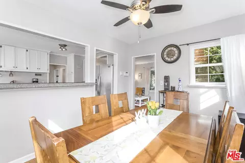 Dining - 385 Walnut Ave, Long Beach, CA 90802 photo 3 of 4