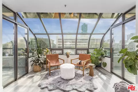 880 W 1st St #709, Los Angeles, CA 90012