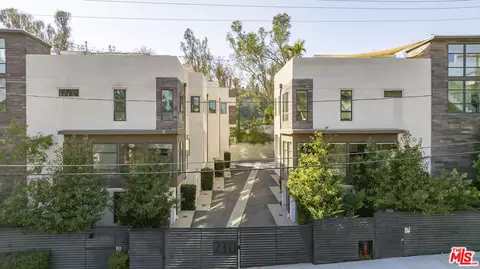 2111 N Cahuenga Blvd #3, Los Angeles, CA 90068
