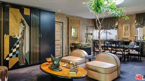9213 Warbler Pl, West Hollywood, CA 90069