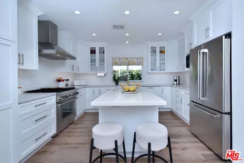 Kitchen - 11323 Valley Spring Ln, Studio City, CA 91602 photo 2 of 6