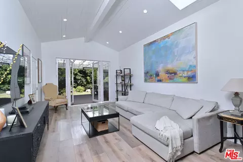 Living - 11323 Valley Spring Ln, Studio City, CA 91602 photo 9 of 10