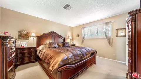 Bedroom - 919 N Maple St, Burbank, CA 91505 photo 1 of 4