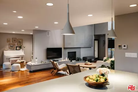 Dining - 1126 Rose Ave, Venice, CA 90291 photo 1 of 3