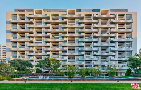 10375 Wilshire Blvd #7AC, Los Angeles, CA 90024