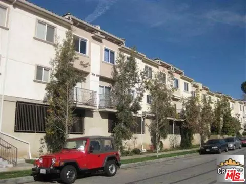 12375 Osborne Pl #23, Pacoima, CA 91331
