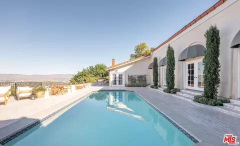 8663 Edwin Dr, Los Angeles, CA 90046