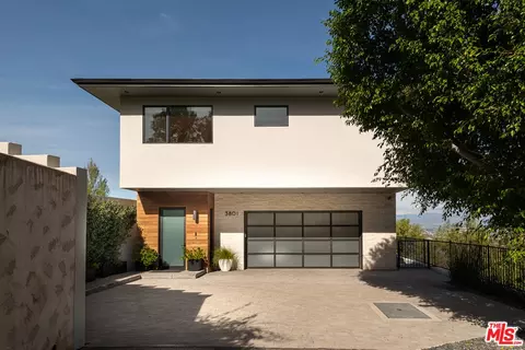3801 Encino Verde Pl, Encino, CA 91436