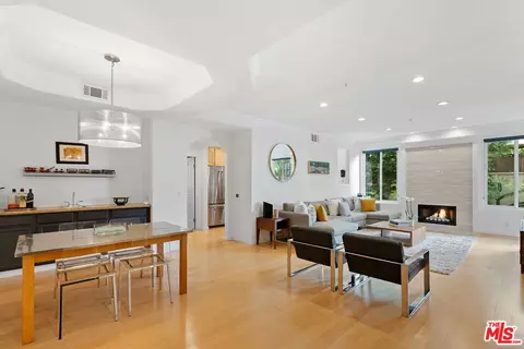 960 N Doheny Dr #101, West Hollywood, CA 90069
