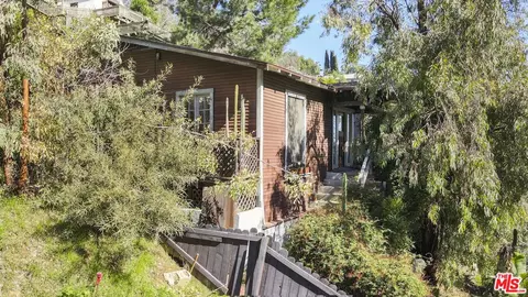 724 Museum Dr, Los Angeles, CA 90065