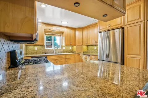 Kitchen - 1603 E Balard St, Carson, CA 90745 photo 4 of 5