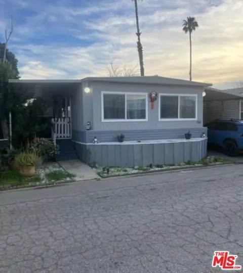 150 Torrey Pine Ln, Bakersfield, CA 93308