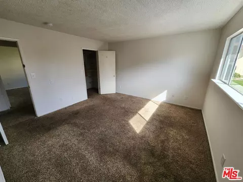 Other - 1431 Ivywood Dr, Oxnard, CA 93030 photo 4 of 7