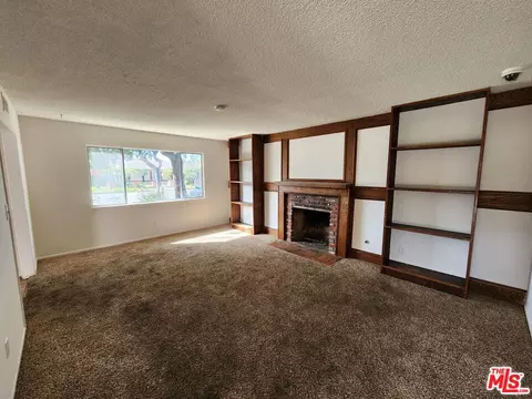 Other - 1431 Ivywood Dr, Oxnard, CA 93030 photo 2 of 7
