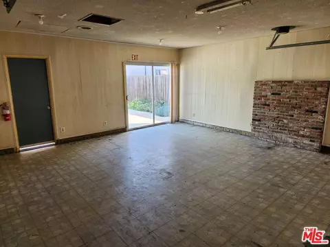 Other - 1431 Ivywood Dr, Oxnard, CA 93030 photo 6 of 7