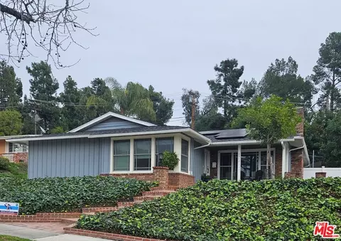 2912 N Lamer St, Burbank, CA 91504