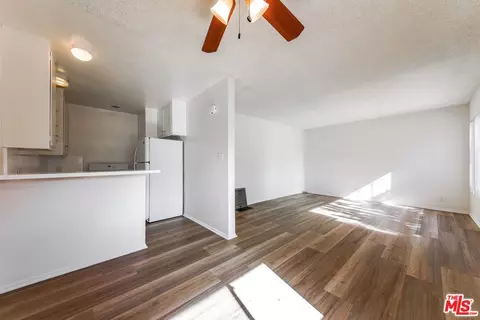 17411 Vanowen St, Van Nuys, CA 91406 photo 12