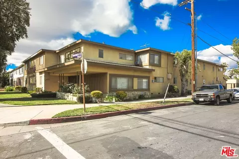 17411 Vanowen St, Van Nuys, CA 91406 photo 2