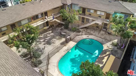 17411 Vanowen St, Van Nuys, CA 91406 photo 7