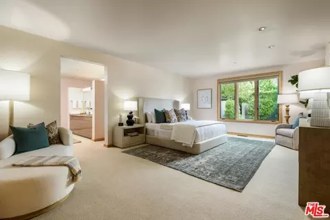 Bedroom - 501 Hodges Ln, Montecito, CA 93108 photo 1 of 5