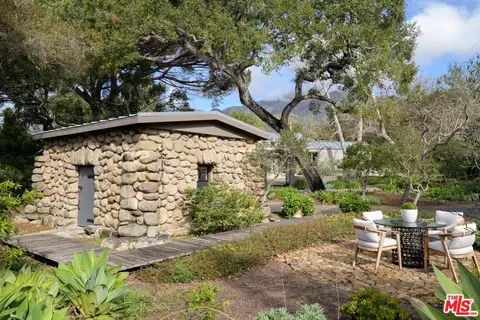 Exterior - 501 Hodges Ln, Montecito, CA 93108 photo 3 of 4
