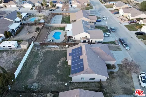 42011 W Summer Ln, Lancaster, CA 93536 photo 13