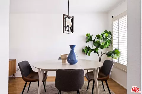 Dining - 154 N Meridith Ave #6, Pasadena, CA 91106 photo 3 of 3