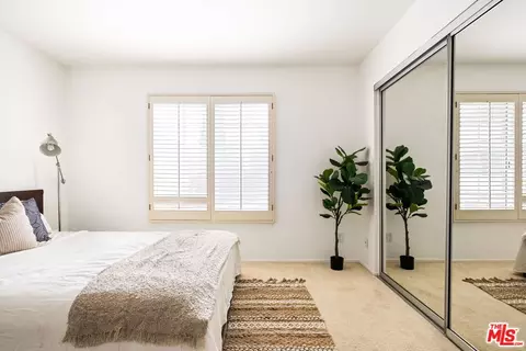 Bedroom - 154 N Meridith Ave #6, Pasadena, CA 91106 photo 3 of 4