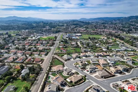 View/Area - 617 Lehner Ave, Escondido, CA 92026 photo 6 of 9