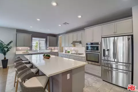Kitchen - 617 Lehner Ave, Escondido, CA 92026 photo 2 of 7