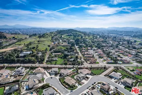 View/Area - 617 Lehner Ave, Escondido, CA 92026 photo 5 of 9
