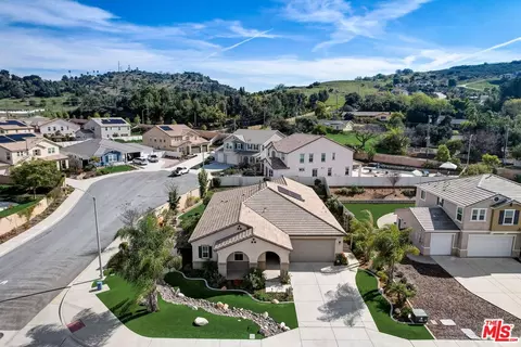 View/Area - 617 Lehner Ave, Escondido, CA 92026 photo 2 of 9