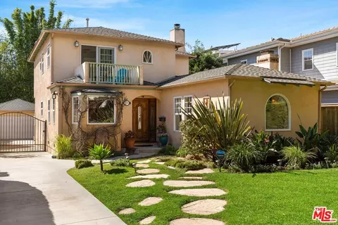 2446 22nd St, Santa Monica, CA 90405