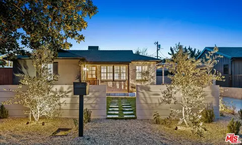 13956 Addison St, Sherman Oaks, CA 91423