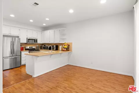 Kitchen - 17882 Balsam Ct, Carson, CA 90746 photo 2 of 6