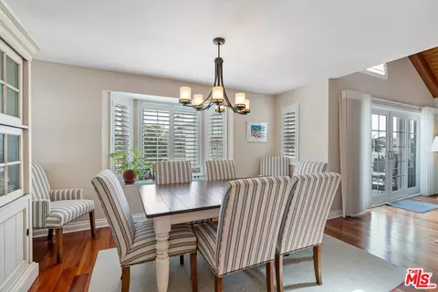 Dining - 3941 Sunset Ln, Oxnard, CA 93035 photo 2 of 2