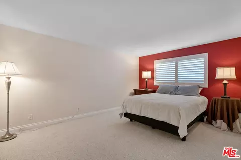 Bedroom - 3941 Sunset Ln, Oxnard, CA 93035 photo 3 of 5