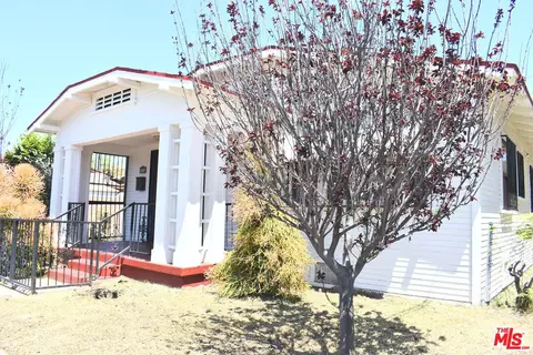 6914 Mountain View Ave, Huntington Park, CA 90255