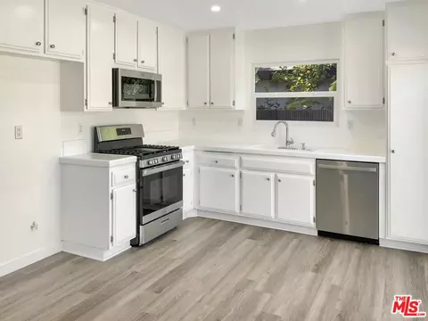 Kitchen - 233 E Kirkwall Rd, Azusa, CA 91702 photo 2 of 3