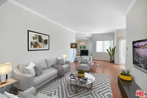 17914 Magnolia Blvd #313, Encino, CA 91316