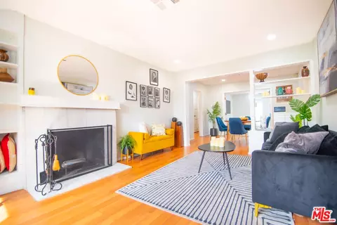4243 W 58th Pl, Los Angeles, CA 90043