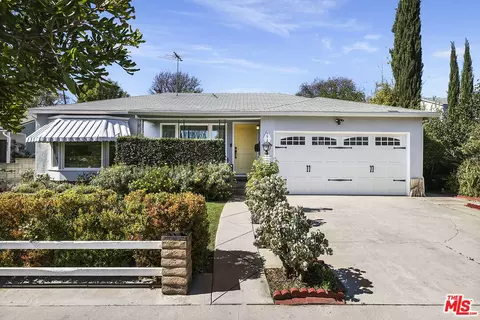 6717 De Celis Pl, Lake Balboa, CA 91406
