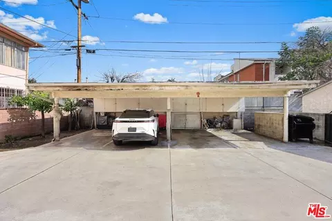 Exterior - 412 Fischer St, Glendale, CA 91205 photo 9 of 12